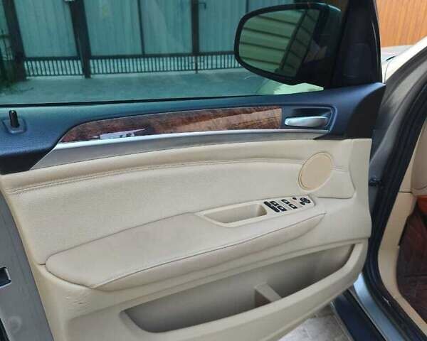 БМВ Х5 2011 в Кременчуге на Automoto.ua Желтый БМВ Х5, объемом двигателя 3 л и пробегом 230 тыс. км за 15000 $, фото 10 на Automoto.ua