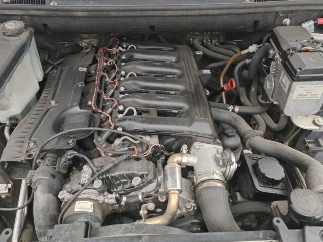 Серый БМВ Х5, объемом двигателя 3 л и пробегом 367 тыс. км за 4739 $, фото 5 на Automoto.ua