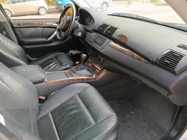 Сірий БМВ Х5, об'ємом двигуна 3 л та пробігом 260 тис. км за 4900 $, фото 2 на Automoto.ua