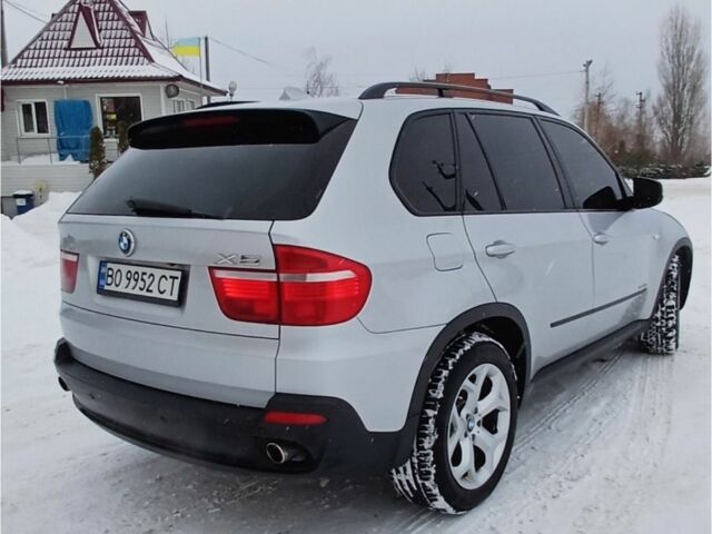 Серый БМВ Х5, объемом двигателя 3 л и пробегом 280 тыс. км за 11800 $, фото 1 на Automoto.ua