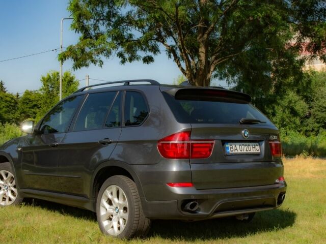 Серый БМВ Х5, объемом двигателя 3 л и пробегом 212 тыс. км за 15500 $, фото 3 на Automoto.ua
