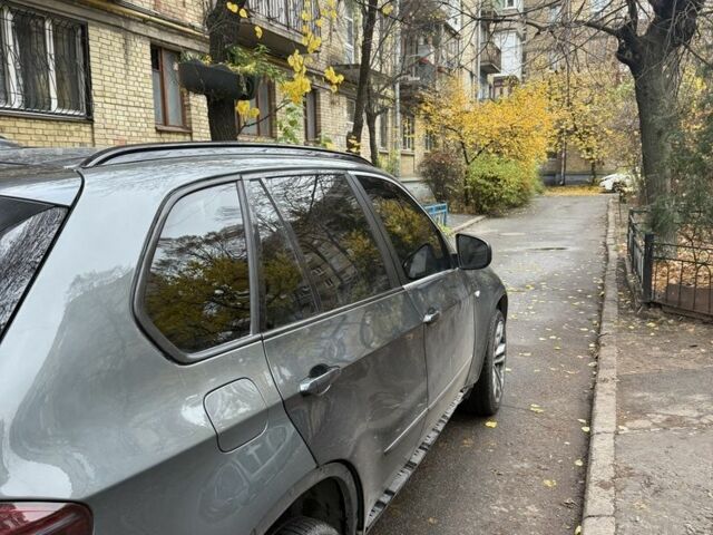 Серый БМВ Х5, объемом двигателя 0 л и пробегом 282 тыс. км за 13000 $, фото 4 на Automoto.ua