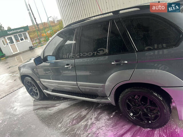 Серый БМВ Х5, объемом двигателя 4.4 л и пробегом 269 тыс. км за 6700 $, фото 4 на Automoto.ua