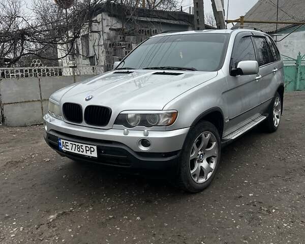 Сірий БМВ Х5, об'ємом двигуна 4.4 л та пробігом 300 тис. км за 7800 $, фото 1 на Automoto.ua