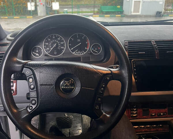 Серый БМВ Х5, объемом двигателя 4.4 л и пробегом 269 тыс. км за 6700 $, фото 16 на Automoto.ua