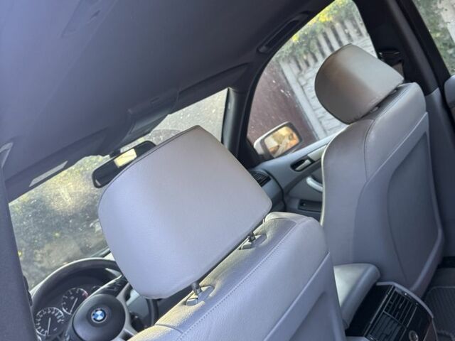 Серый БМВ Х5, объемом двигателя 4.4 л и пробегом 250 тыс. км за 7700 $, фото 10 на Automoto.ua