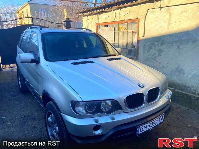 Серый БМВ Х5, объемом двигателя 4.4 л и пробегом 222 тыс. км за 7200 $, фото 3 на Automoto.ua