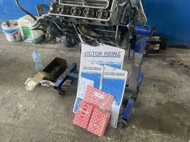 Серый БМВ Х5, объемом двигателя 4.4 л и пробегом 230 тыс. км за 4800 $, фото 11 на Automoto.ua