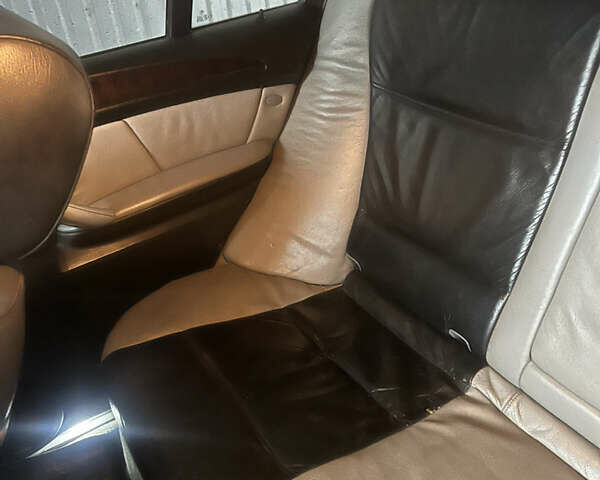 Серый БМВ Х5, объемом двигателя 4.4 л и пробегом 269 тыс. км за 6700 $, фото 11 на Automoto.ua