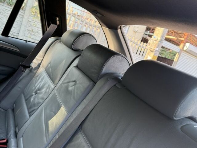 Серый БМВ Х5, объемом двигателя 4.4 л и пробегом 250 тыс. км за 7700 $, фото 9 на Automoto.ua