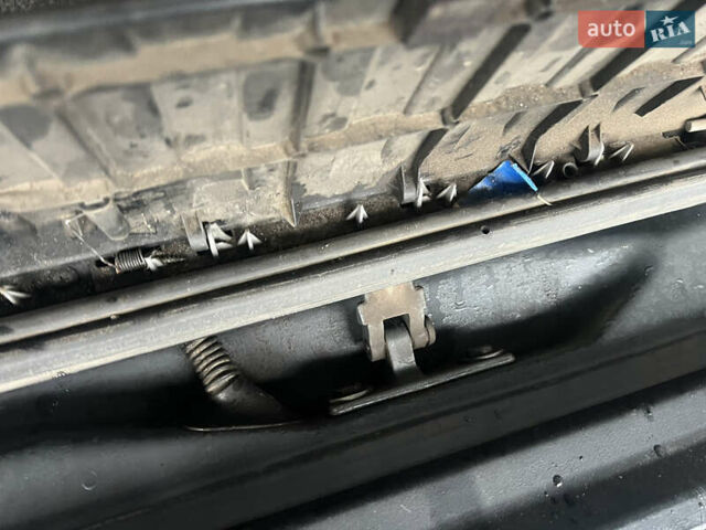 Серый БМВ Х5, объемом двигателя 4.4 л и пробегом 269 тыс. км за 6700 $, фото 15 на Automoto.ua