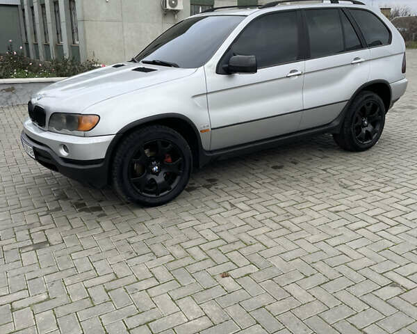 Серый БМВ Х5, объемом двигателя 3 л и пробегом 371 тыс. км за 7499 $, фото 3 на Automoto.ua