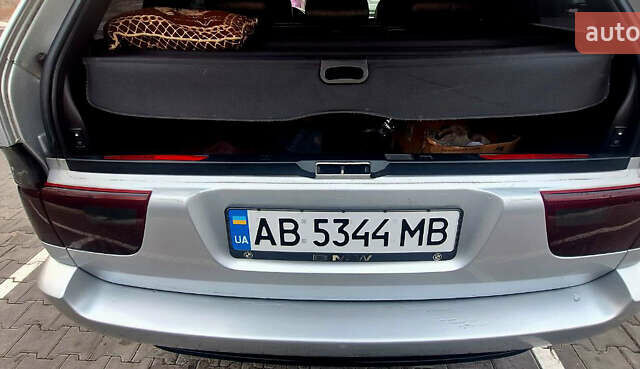 Серый БМВ Х5, объемом двигателя 4.4 л и пробегом 330 тыс. км за 8000 $, фото 5 на Automoto.ua