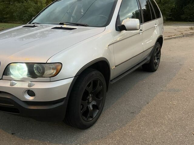 Серый БМВ Х5, объемом двигателя 3 л и пробегом 345 тыс. км за 6100 $, фото 5 на Automoto.ua