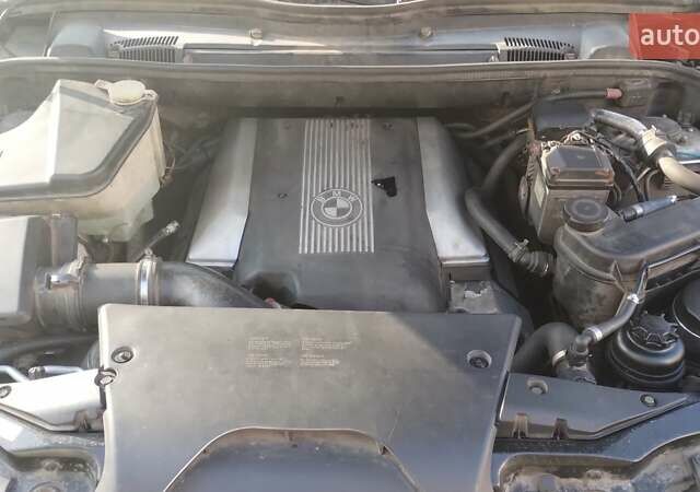 Сірий БМВ Х5, об'ємом двигуна 4.4 л та пробігом 280 тис. км за 7500 $, фото 9 на Automoto.ua