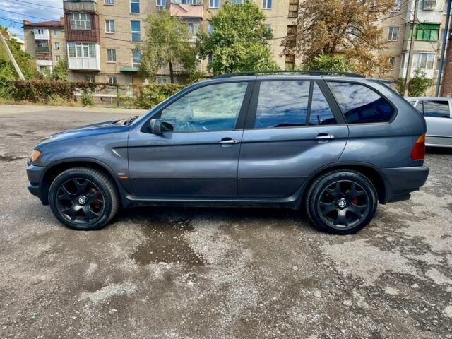 Серый БМВ Х5, объемом двигателя 3 л и пробегом 355 тыс. км за 6000 $, фото 2 на Automoto.ua