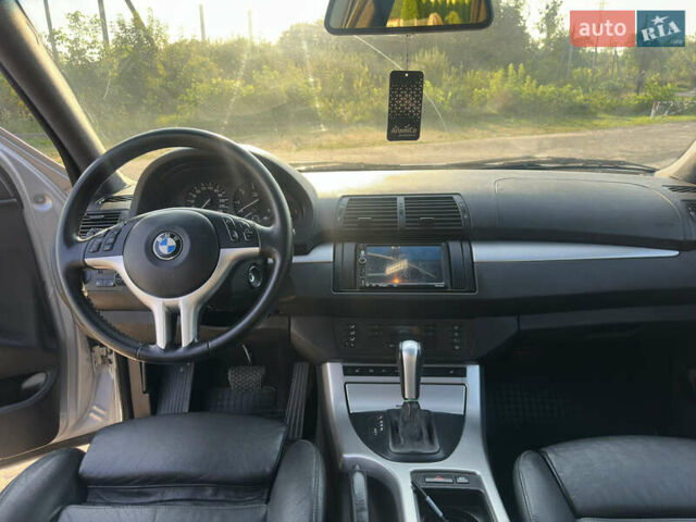 Серый БМВ Х5, объемом двигателя 2.93 л и пробегом 350 тыс. км за 6950 $, фото 9 на Automoto.ua