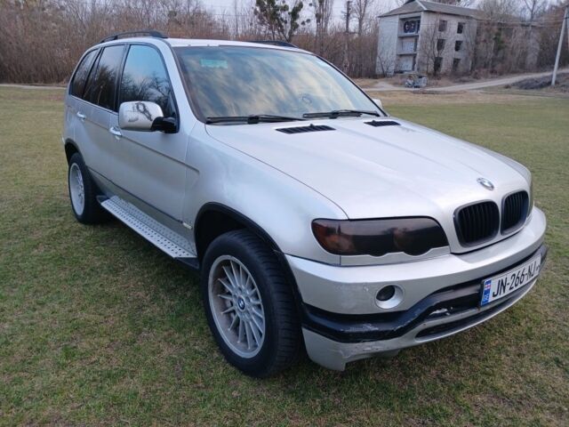 Сірий БМВ Х5, об'ємом двигуна 0 л та пробігом 300 тис. км за 7000 $, фото 3 на Automoto.ua