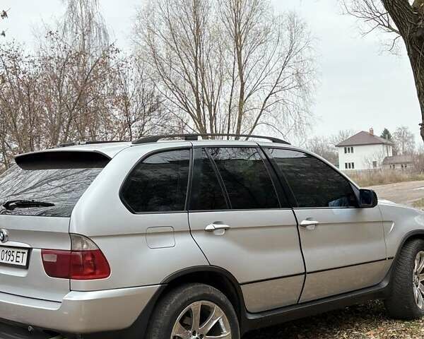 Серый БМВ Х5, объемом двигателя 4.4 л и пробегом 451 тыс. км за 6000 $, фото 2 на Automoto.ua