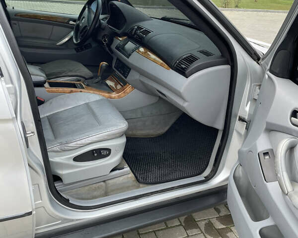 Серый БМВ Х5, объемом двигателя 3 л и пробегом 371 тыс. км за 7499 $, фото 13 на Automoto.ua