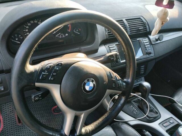 Серый БМВ Х5, объемом двигателя 4.4 л и пробегом 275 тыс. км за 6500 $, фото 4 на Automoto.ua