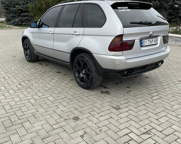 Серый БМВ Х5, объемом двигателя 3 л и пробегом 371 тыс. км за 7499 $, фото 5 на Automoto.ua