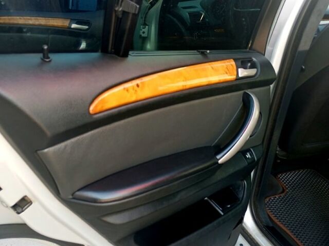 Сірий БМВ Х5, об'ємом двигуна 3 л та пробігом 400 тис. км за 7000 $, фото 9 на Automoto.ua