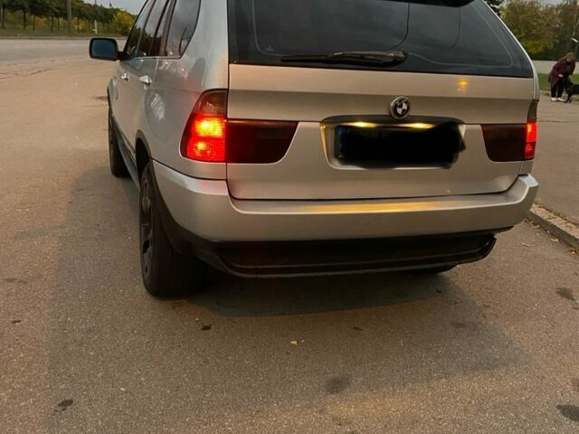Серый БМВ Х5, объемом двигателя 3 л и пробегом 345 тыс. км за 6100 $, фото 4 на Automoto.ua