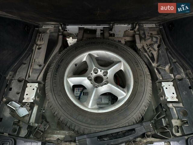 Сірий БМВ Х5, об'ємом двигуна 2.93 л та пробігом 360 тис. км за 7899 $, фото 15 на Automoto.ua