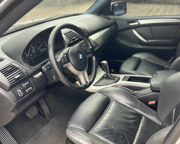 Серый БМВ Х5, объемом двигателя 3 л и пробегом 280 тыс. км за 6600 $, фото 8 на Automoto.ua