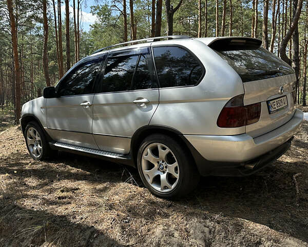 Серый БМВ Х5, объемом двигателя 2.98 л и пробегом 400 тыс. км за 7500 $, фото 5 на Automoto.ua