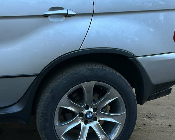 Сірий БМВ Х5, об'ємом двигуна 4.4 л та пробігом 465 тис. км за 6200 $, фото 11 на Automoto.ua
