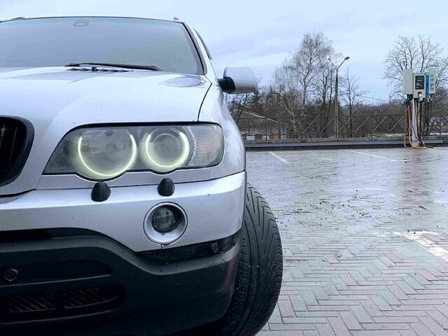 Сірий БМВ Х5, об'ємом двигуна 3 л та пробігом 250 тис. км за 9500 $, фото 4 на Automoto.ua