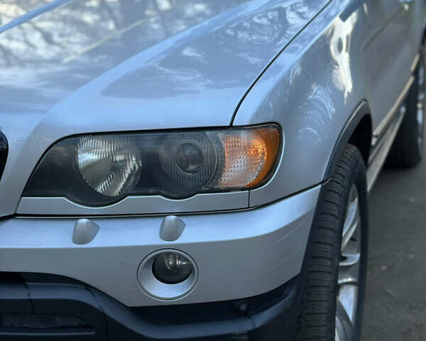 Сірий БМВ Х5, об'ємом двигуна 4.4 л та пробігом 465 тис. км за 6200 $, фото 9 на Automoto.ua