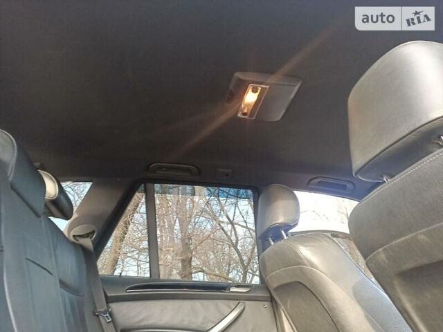 Серый БМВ Х5, объемом двигателя 3 л и пробегом 380 тыс. км за 10600 $, фото 25 на Automoto.ua