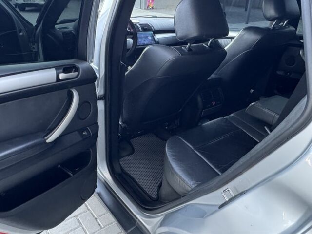 Серый БМВ Х5, объемом двигателя 2.9 л и пробегом 380 тыс. км за 9550 $, фото 20 на Automoto.ua