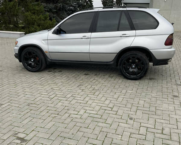 Серый БМВ Х5, объемом двигателя 3 л и пробегом 371 тыс. км за 7499 $, фото 6 на Automoto.ua