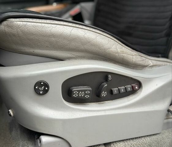 Серый БМВ Х5, объемом двигателя 2.9 л и пробегом 339 тыс. км за 9300 $, фото 9 на Automoto.ua