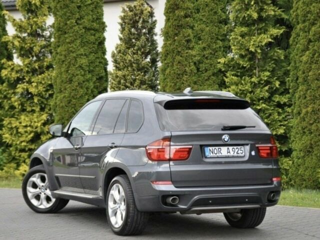 Серый БМВ Х5, объемом двигателя 3 л и пробегом 211 тыс. км за 3300 $, фото 2 на Automoto.ua