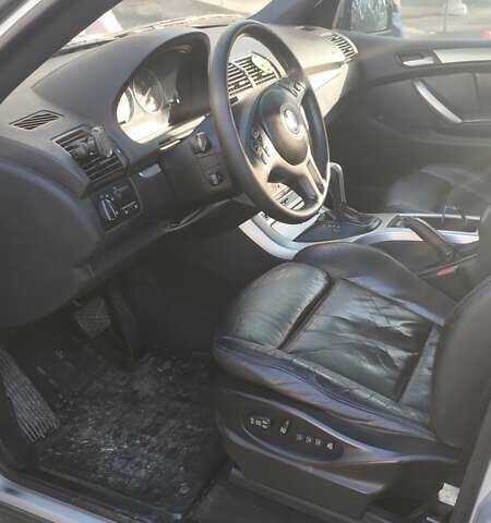 Сірий БМВ Х5, об'ємом двигуна 4.4 л та пробігом 280 тис. км за 7500 $, фото 8 на Automoto.ua