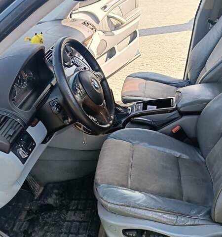 Серый БМВ Х5, объемом двигателя 3 л и пробегом 432 тыс. км за 8500 $, фото 28 на Automoto.ua