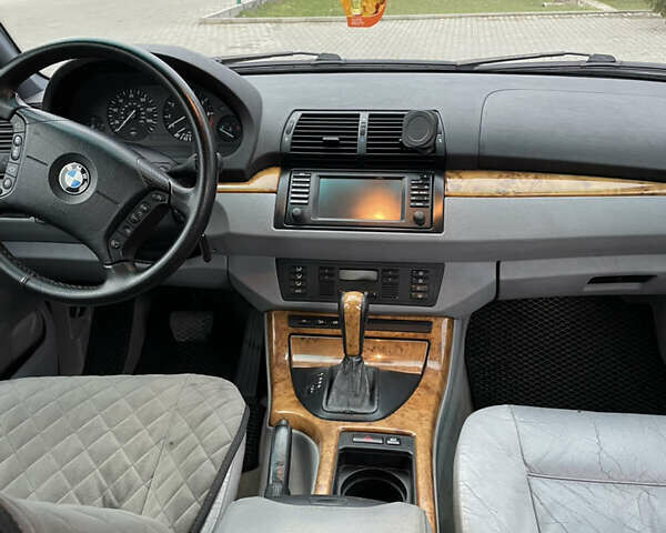 Серый БМВ Х5, объемом двигателя 3 л и пробегом 371 тыс. км за 7499 $, фото 16 на Automoto.ua