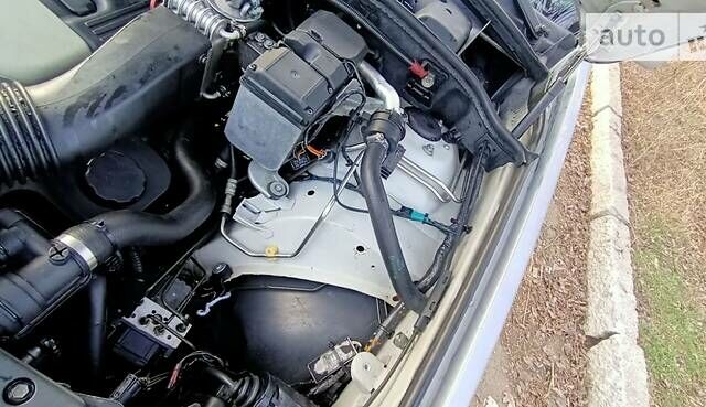 Серый БМВ Х5, объемом двигателя 3 л и пробегом 380 тыс. км за 10600 $, фото 34 на Automoto.ua