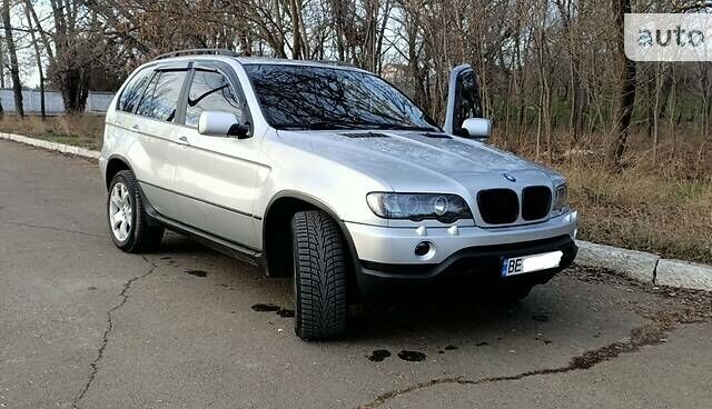 Серый БМВ Х5, объемом двигателя 3 л и пробегом 380 тыс. км за 10600 $, фото 1 на Automoto.ua