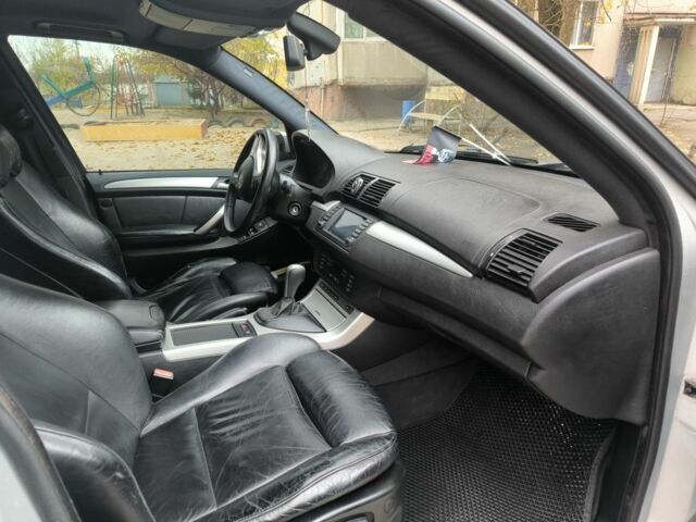 Серый БМВ Х5, объемом двигателя 2.9 л и пробегом 440 тыс. км за 9100 $, фото 5 на Automoto.ua