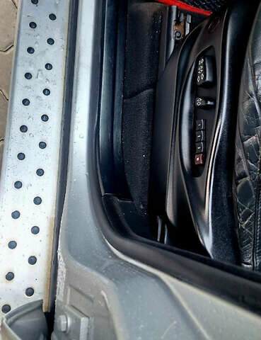 Серый БМВ Х5, объемом двигателя 4.4 л и пробегом 330 тыс. км за 8000 $, фото 14 на Automoto.ua