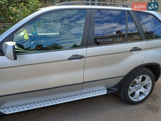 Серый БМВ Х5, объемом двигателя 0 л и пробегом 396 тыс. км за 9700 $, фото 2 на Automoto.ua