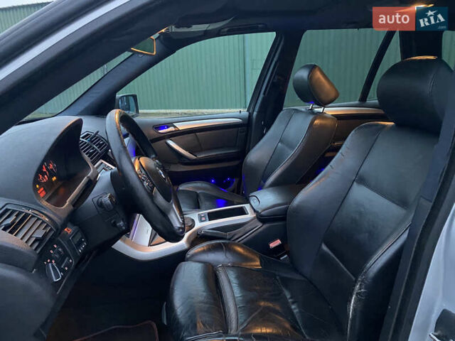 Серый БМВ Х5, объемом двигателя 3 л и пробегом 330 тыс. км за 4799 $, фото 18 на Automoto.ua