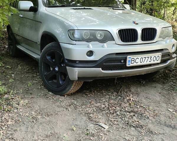 Серый БМВ Х5, объемом двигателя 3 л и пробегом 370 тыс. км за 5300 $, фото 4 на Automoto.ua