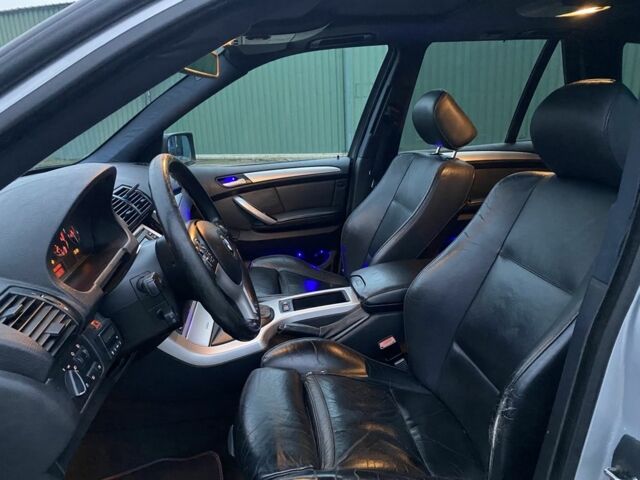 Серый БМВ Х5, объемом двигателя 3 л и пробегом 330 тыс. км за 4799 $, фото 14 на Automoto.ua